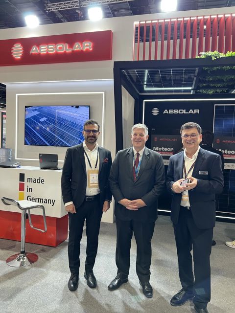 Dr. Hamed Hanifi at a photovoltaic conference or industry event