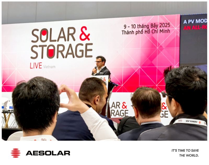 Dr. Hamed Hanifi at a photovoltaic conference or industry event