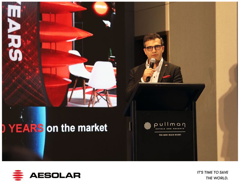 Dr. Hamed Hanifi at a photovoltaic conference or industry event